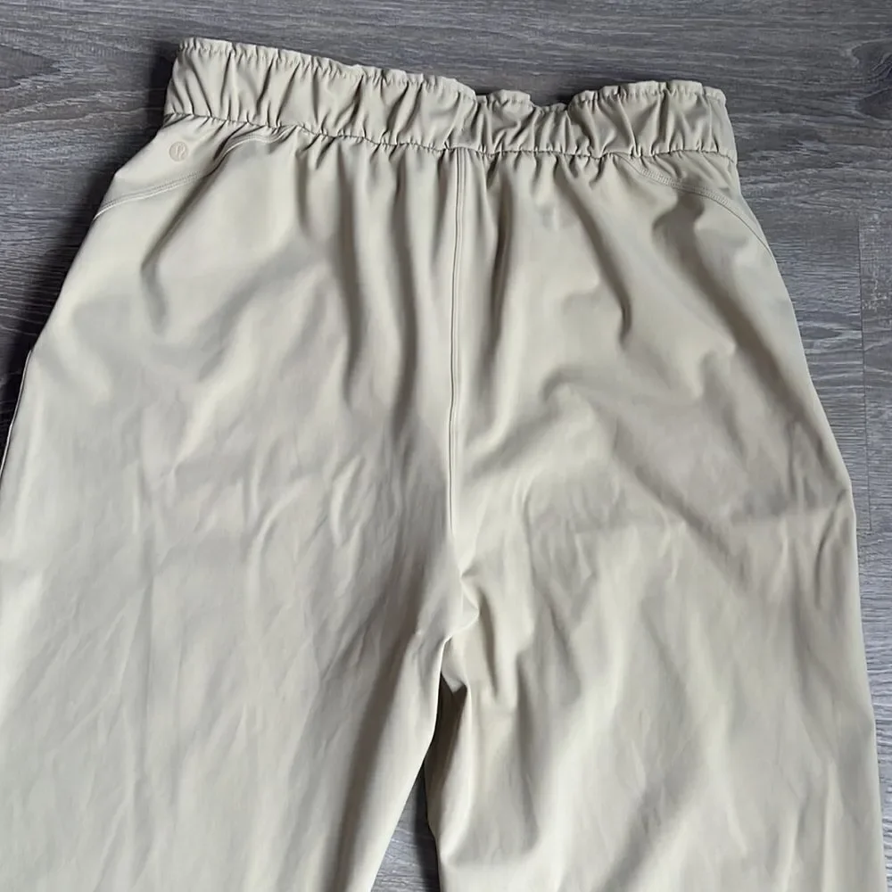 Lululemon Stretch High Rise Crop 23